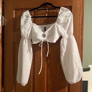 Cropped puff sleeve top white